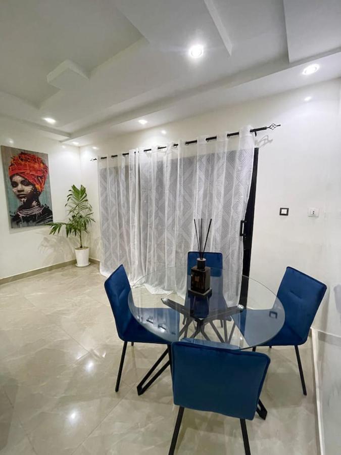 Room In Apartment - Quiet Room In Residence No69 达喀尔 外观 照片